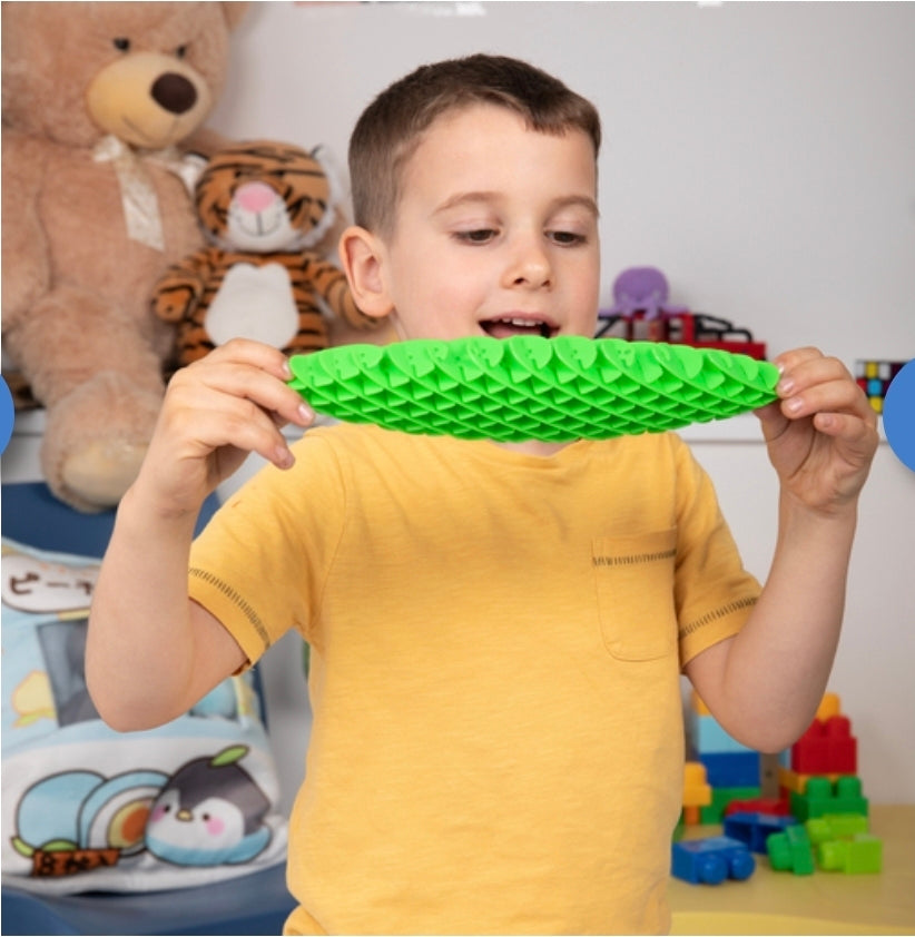 Play Hub | Flexi Worm