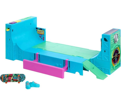 Hot Wheels Boombox Skate Park Playset