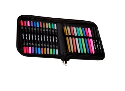 Metallic Markers Including Travel Case