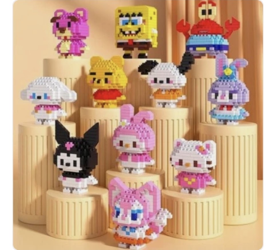Mini Character Brick Building Set | 200+ Pieces