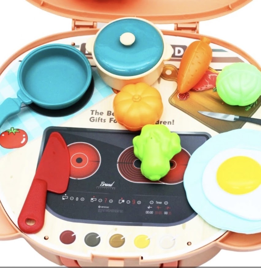 Dog Kitchen Carry Case Playset – 21 Piece Kids Toy