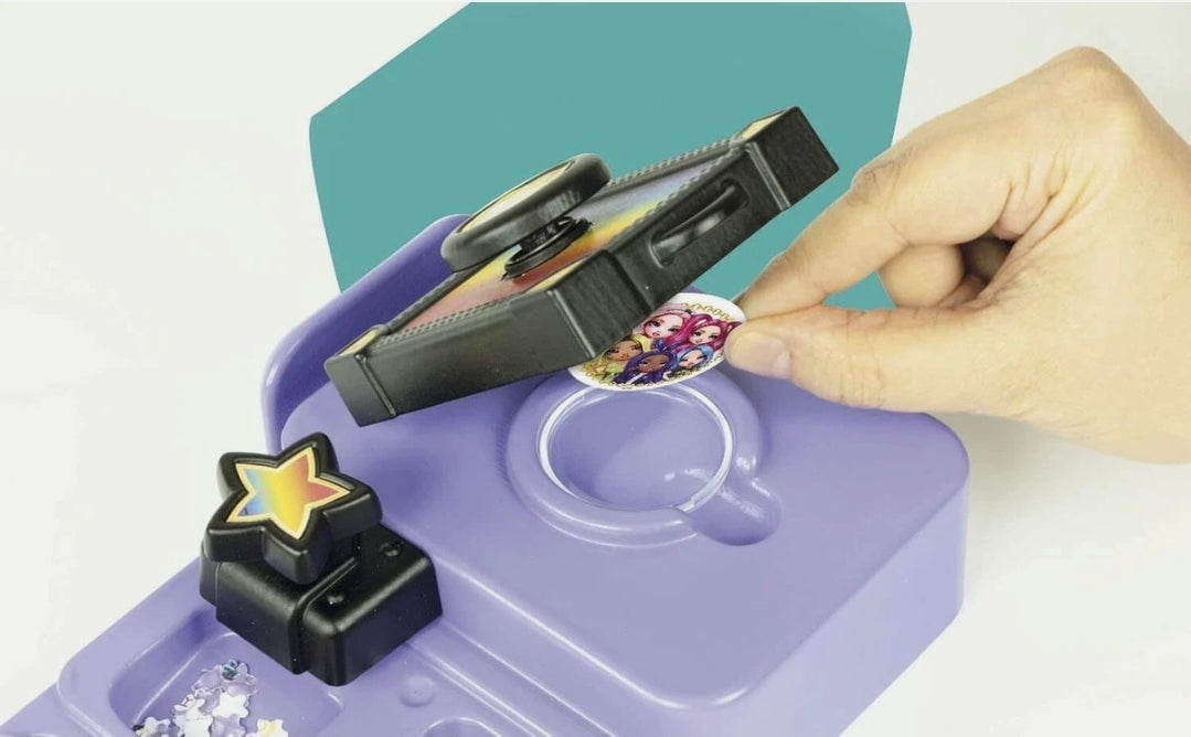Rainbow High | Pin Machine